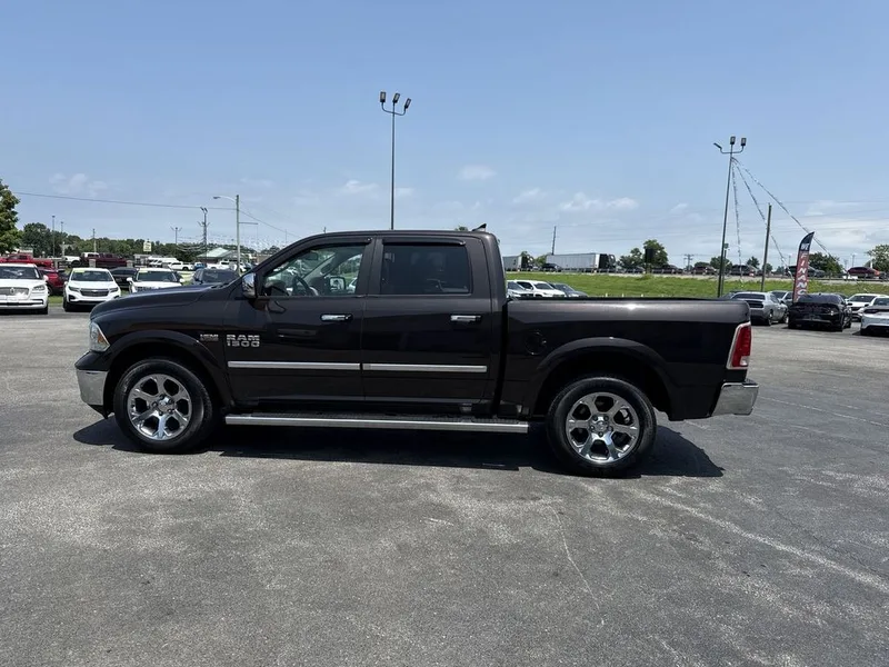 2016 Ram 1500 Laramie, photo 25