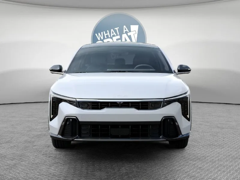 2026 Kia K4 GT-Line Turbo, photo 2