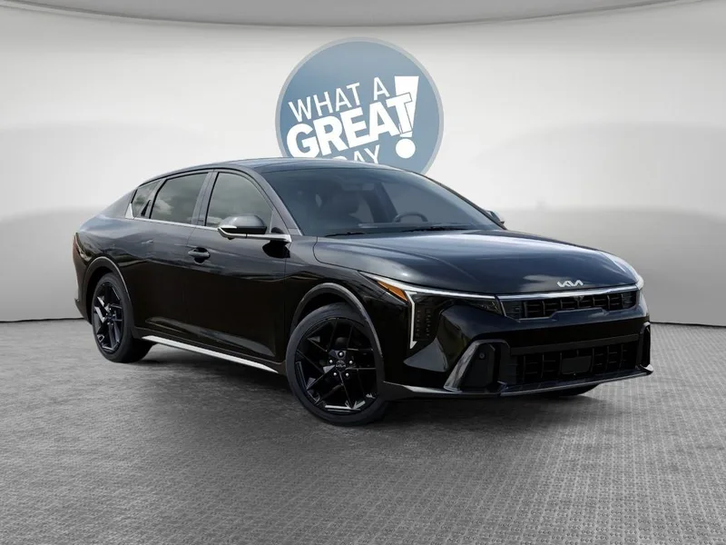 2026 Kia K4 GT-Line Turbo, photo 8