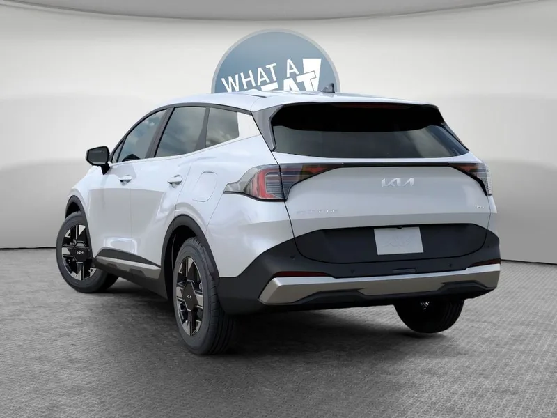2026 Kia Sportage LX, photo 4