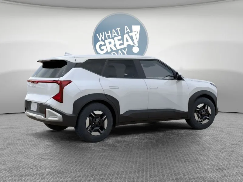 2027 Kia Seltos LX, photo 6