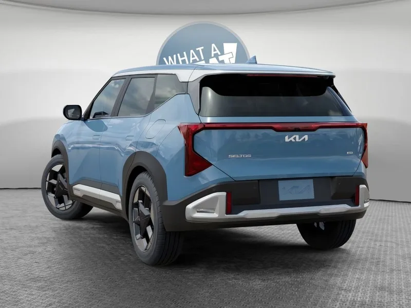 2027 Kia Seltos S, photo 4
