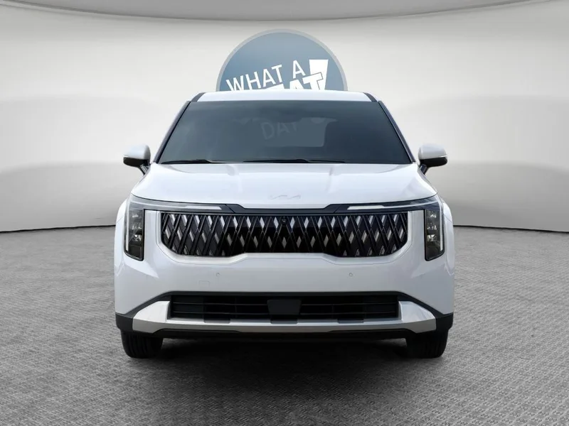 2027 Kia Carnival LX, photo 2