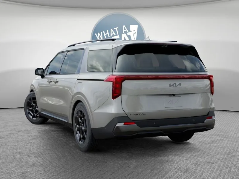 2027 Kia Carnival SX, photo 4