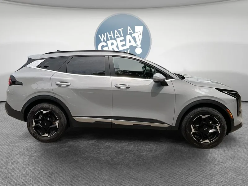 2026 Kia Sportage EX, photo 2
