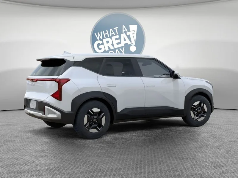 2027 Kia Seltos LX, photo 6