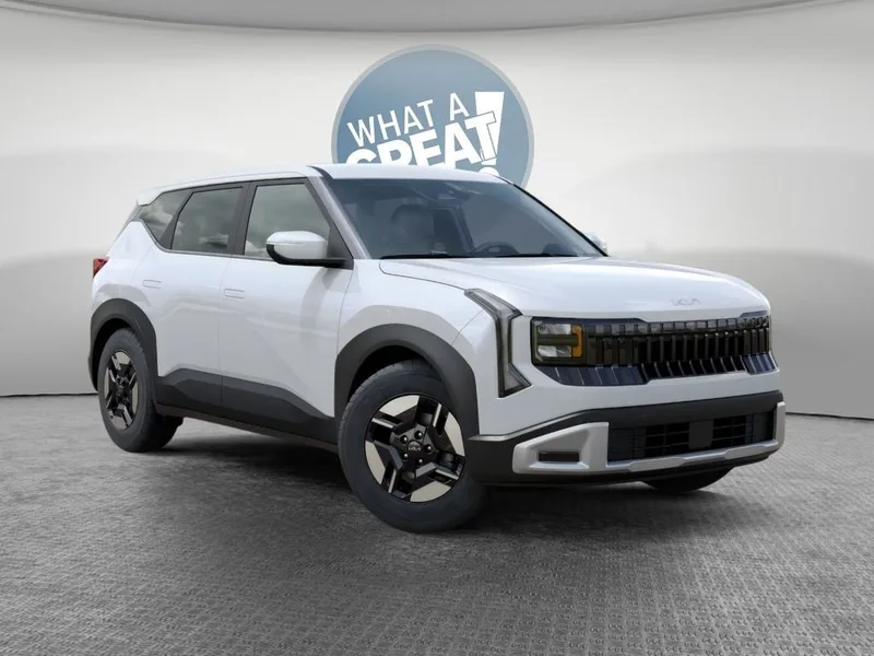 2027 Kia Seltos LX, photo 8