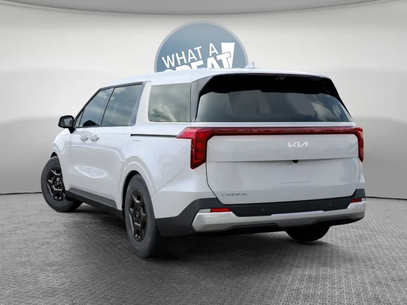 2027 Kia Carnival LXS, photo 4