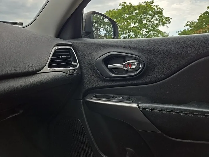 2019 Jeep Cherokee Limited 4WD, photo 29