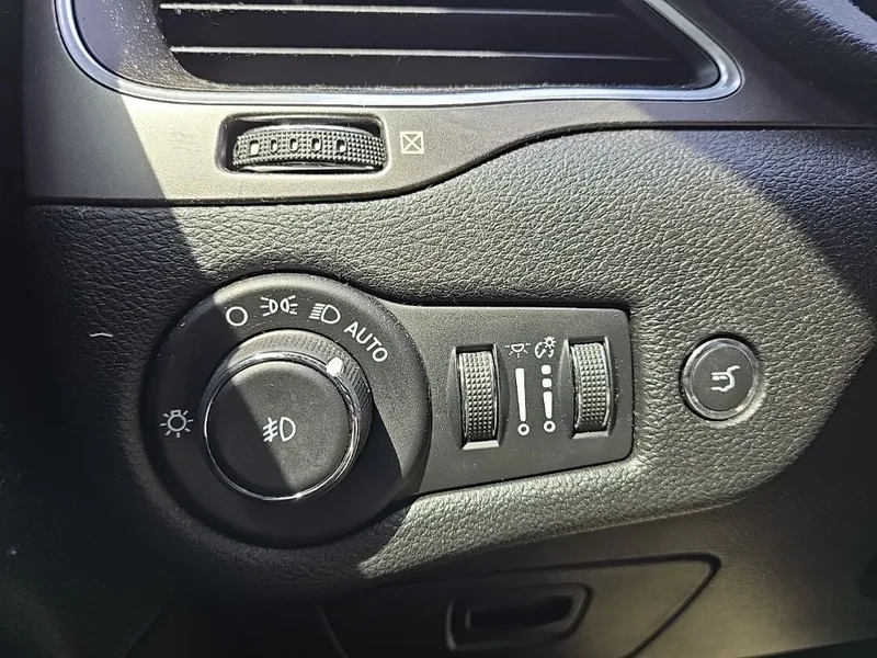 2021 Jeep Cherokee Latitude Lux 4WD, photo 21
