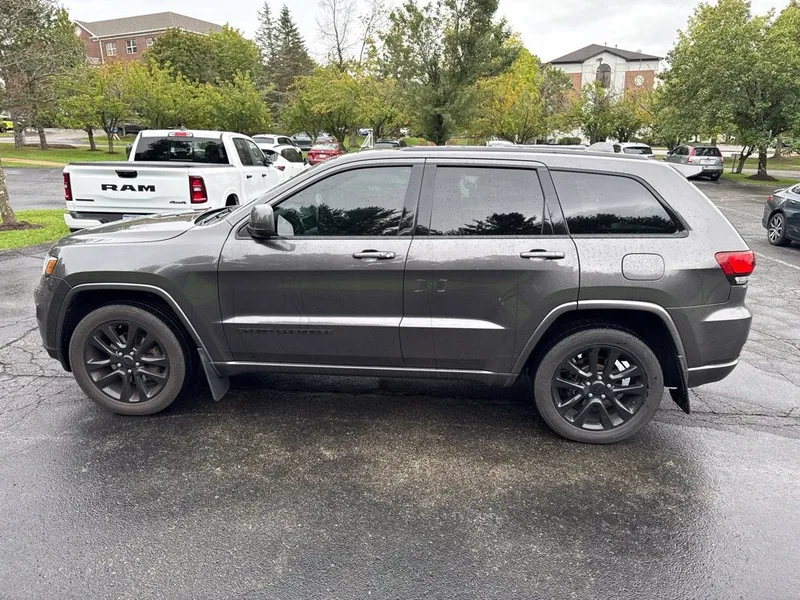2018 Jeep Grand Cherokee Altitude 4WD, photo 4