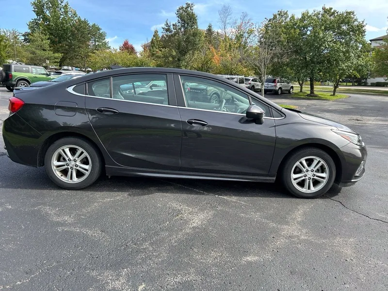 2017 Chevrolet Cruze LT, photo 5