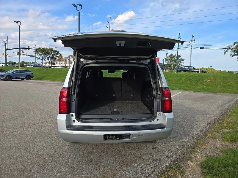 2020 Chevrolet Suburban LT 4WD, photo 5