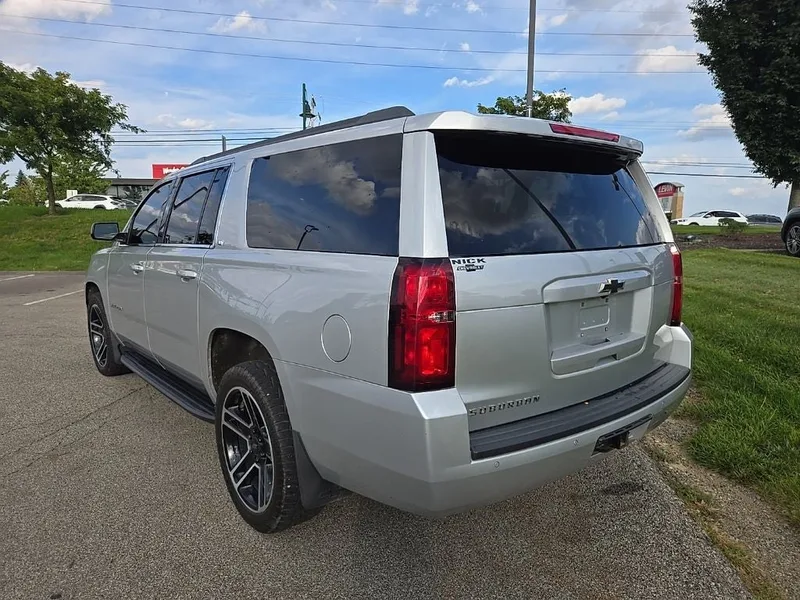 2020 Chevrolet Suburban LT 4WD, photo 6