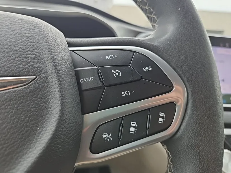 2023 Chrysler Pacifica Touring L, photo 15