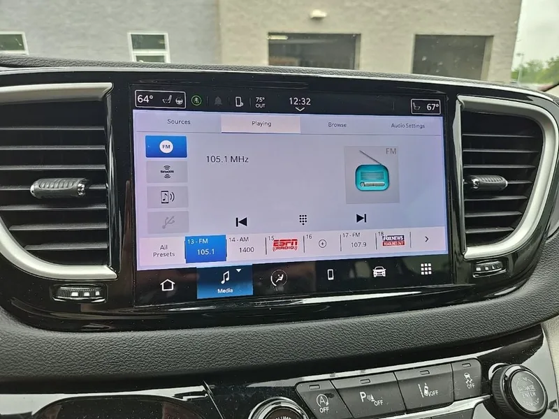 2023 Chrysler Pacifica Touring L, photo 20