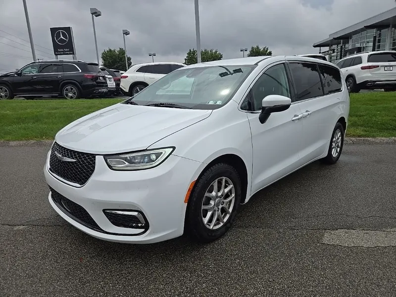 2023 Chrysler Pacifica Touring L, photo 9