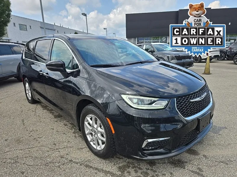 2023 Chrysler Pacifica Touring L
