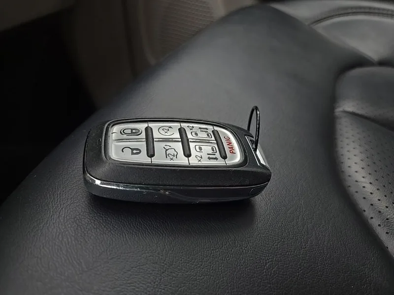 2023 Chrysler Pacifica Touring L, photo 13