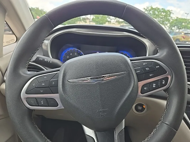 2023 Chrysler Pacifica Touring L, photo 14