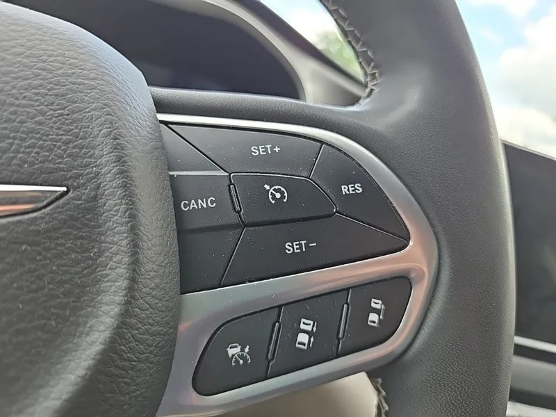 2023 Chrysler Pacifica Touring L, photo 17