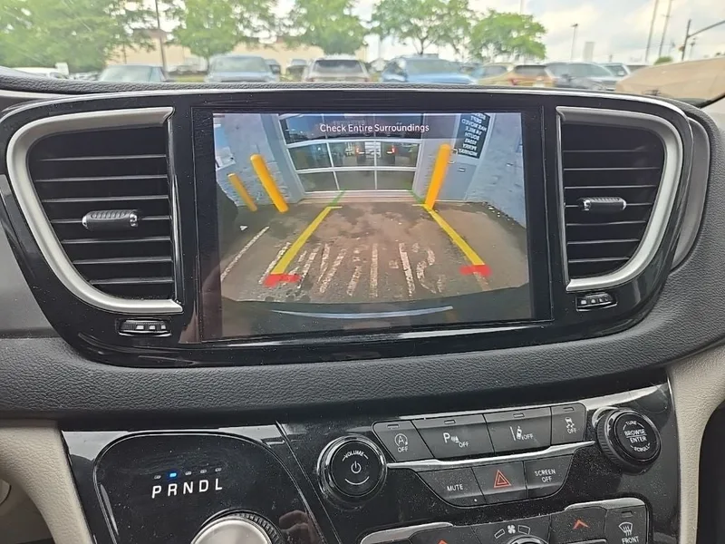 2023 Chrysler Pacifica Touring L, photo 21