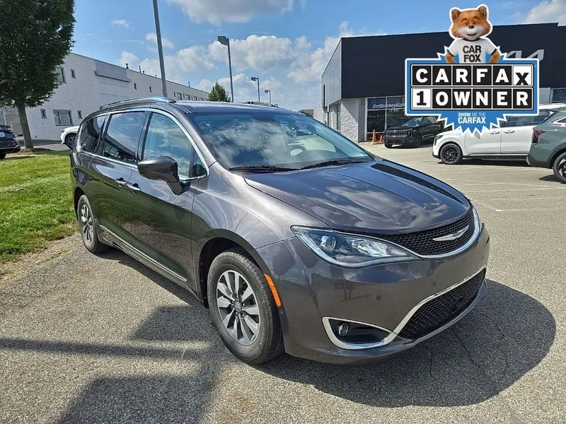 2020 Chrysler Pacifica Touring L Plus