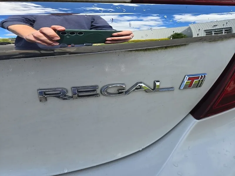 2016 Buick Regal Premium II, photo 4