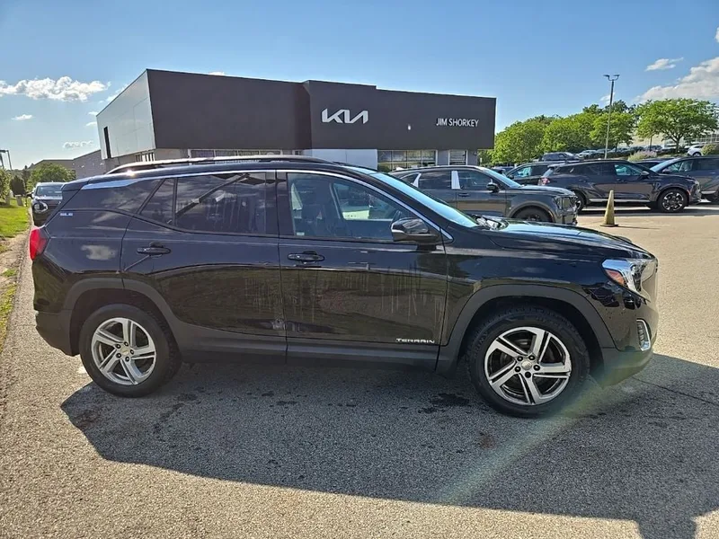 2020 GMC Terrain SLE AWD, photo 2