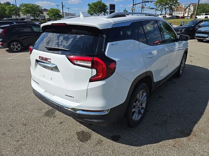 2024 GMC Terrain SLT AWD, photo 3