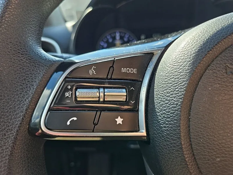 2023 Kia Forte LXS, photo 13