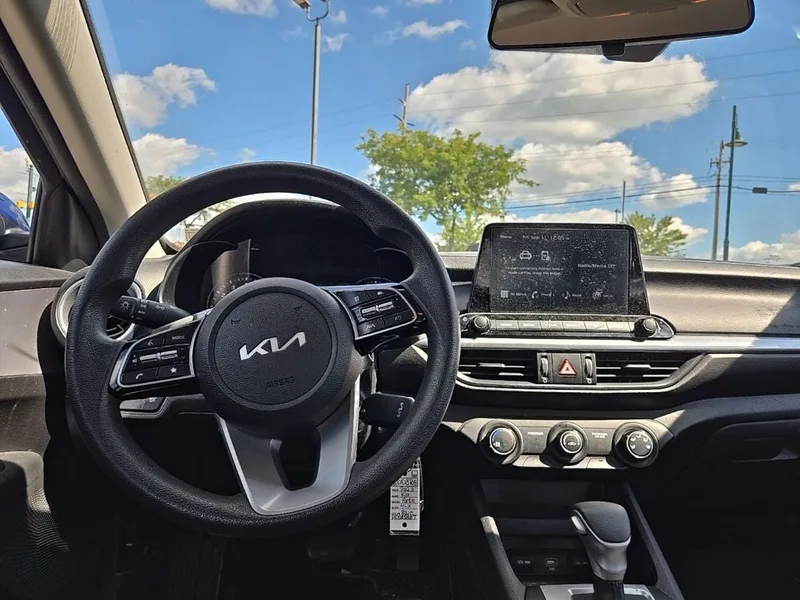 2023 Kia Forte LXS, photo 31