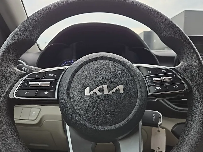 2023 Kia Forte LXS, photo 13