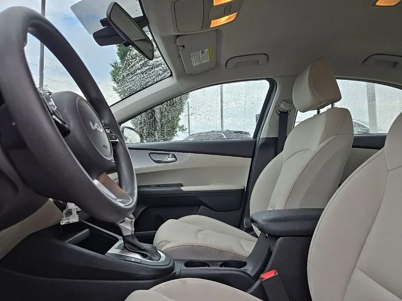 2023 Kia Forte LXS, photo 30