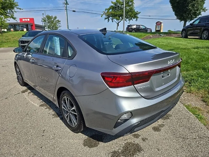 2023 Kia Forte LXS, photo 6