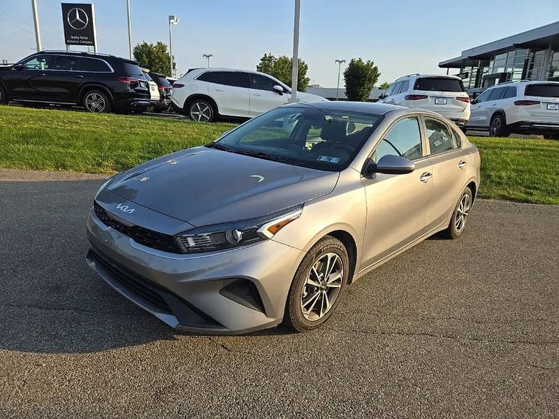 2024 Kia Forte LXS, photo 9