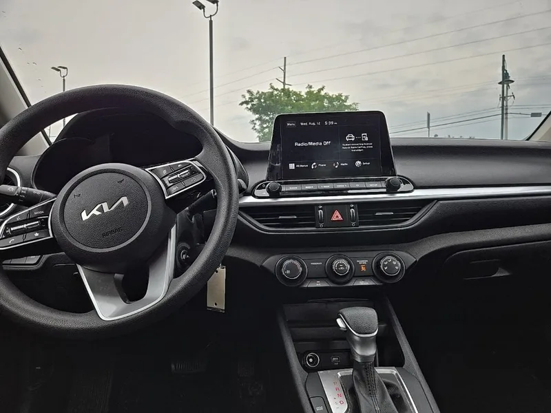 2023 Kia Forte LXS, photo 33
