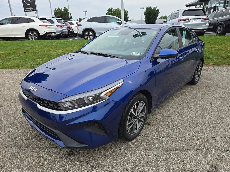 2023 Kia Forte LXS, photo 9