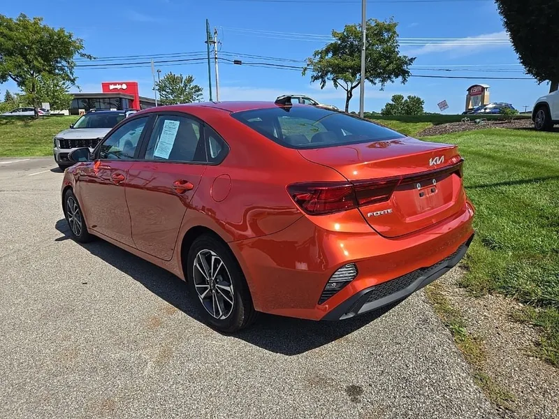 2022 Kia Forte LXS, photo 6
