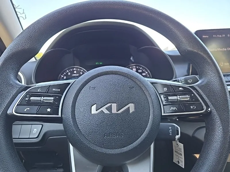 2023 Kia Forte LXS, photo 13