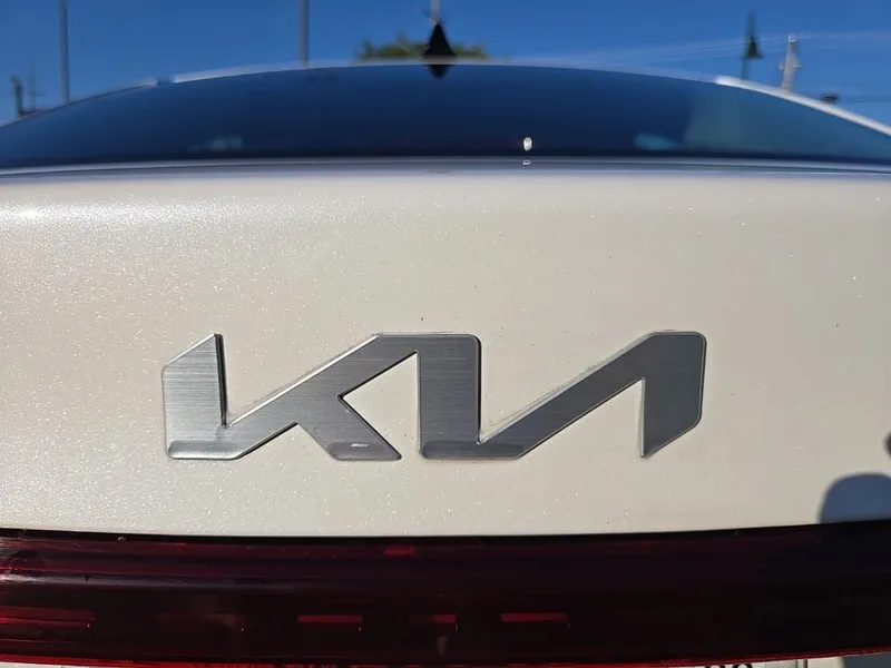 2023 Kia Forte LXS, photo 4