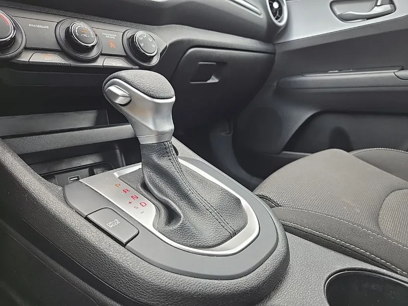 2023 Kia Forte LXS, photo 23