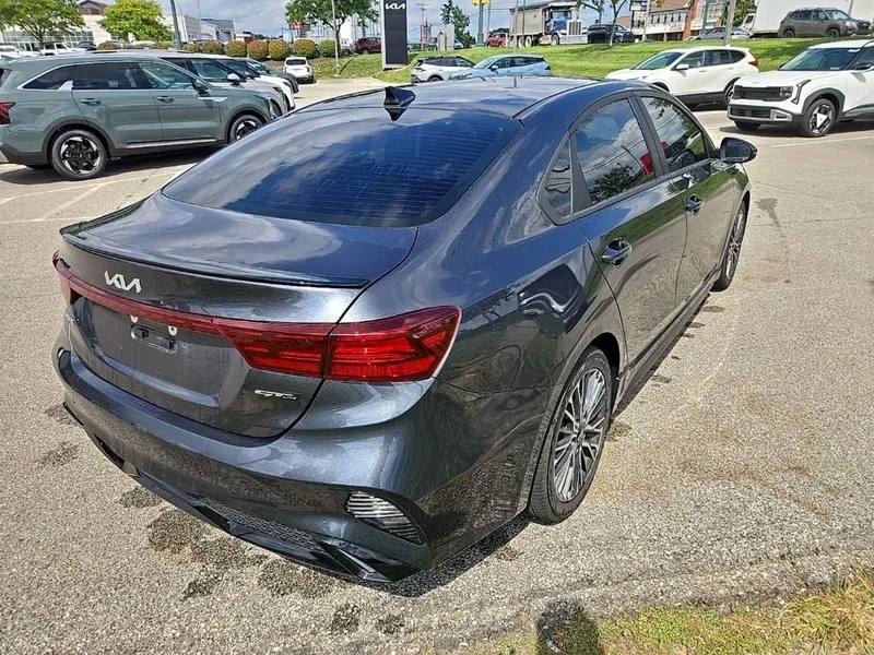 2023 Kia Forte GT-Line, photo 3