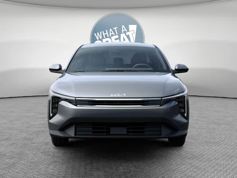 2026 Kia K4 LXS, photo 2