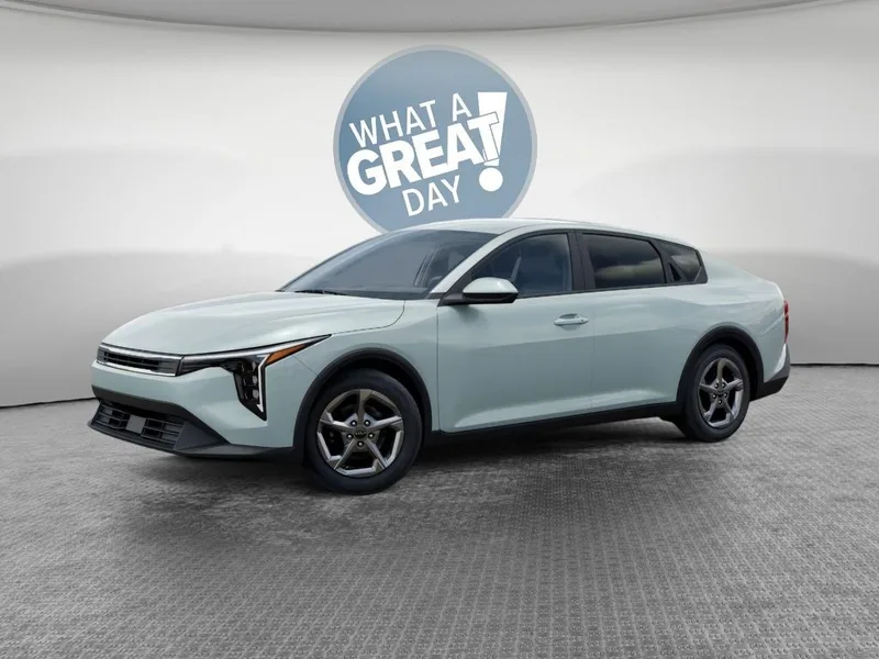 2026 Kia K4 LXS, photo 3