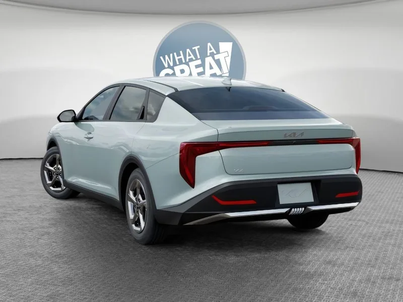 2026 Kia K4 LXS, photo 4
