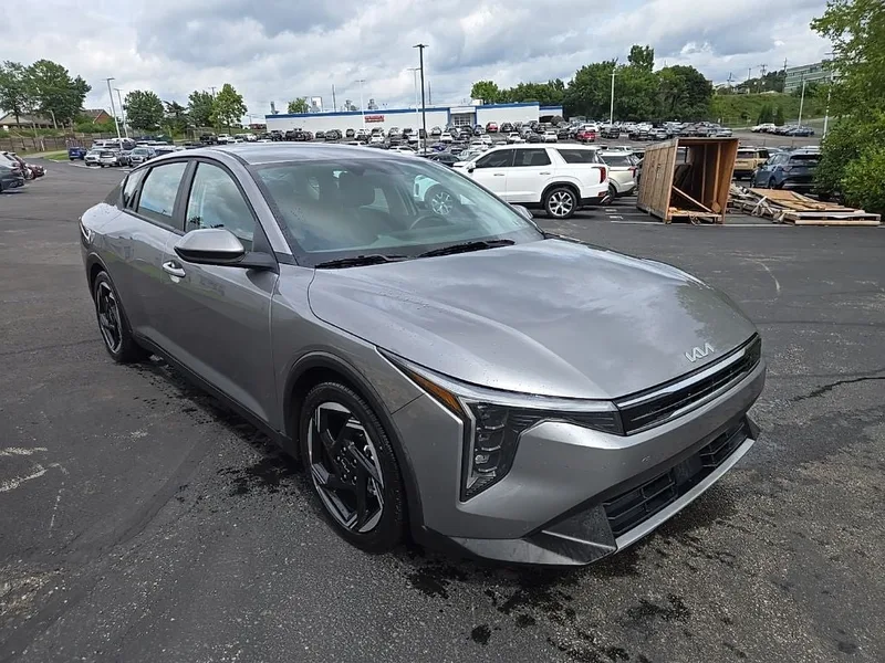 2025 Kia K4 EX