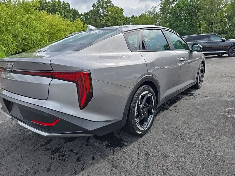 2025 Kia K4 EX, photo 3