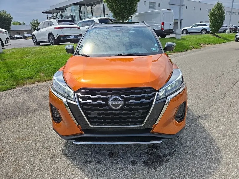 2023 Nissan Kicks SR, photo 12