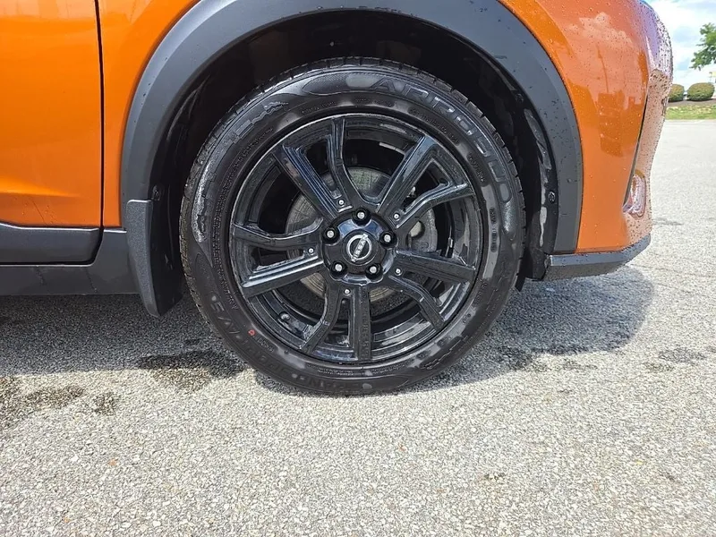 2023 Nissan Kicks SR, photo 13